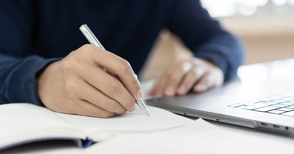 Relación autor-editor